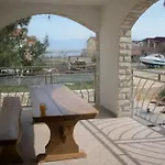 Charmante- Sonnige By Interhome Vir